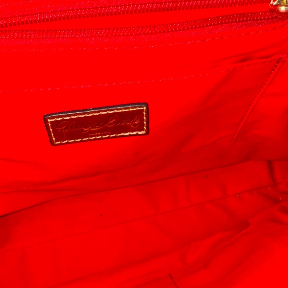 LOW START✨Dooney & Bourke Black and Tan Tote NWOT - Picture 10 of 10